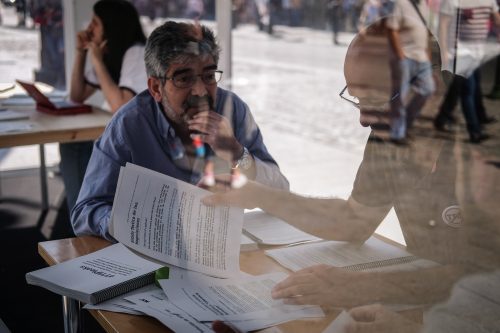 Sala de lectura TTIP de Greenpeace en la Puerta del Sol