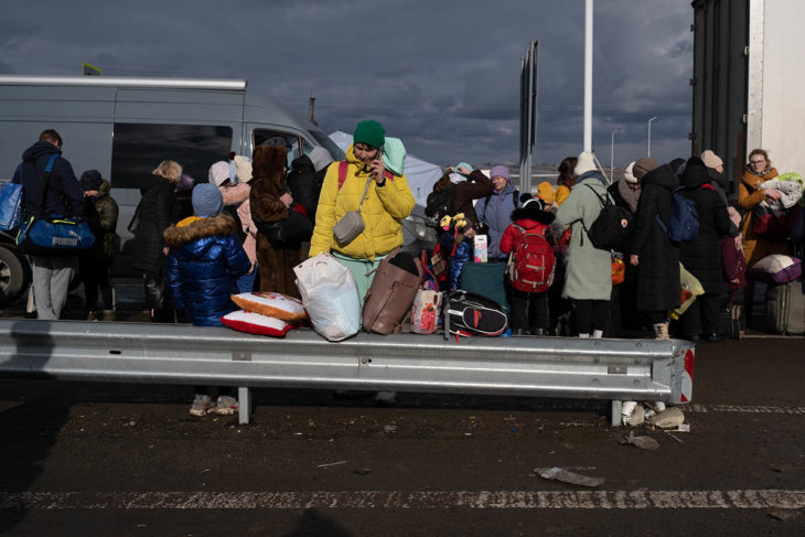 Refugiados Ucranianos en el paso fronterizo de Siret