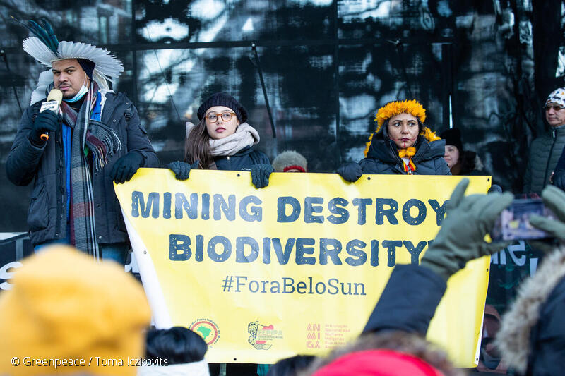 El 10 de diciembre, cientos de organizaciones de la sociedad civil de Quebec y del mundo, encabezadas por delegaciones indígenas, enviaron una poderosa señal a los países que se encuentran reunidos en Montreal para la COP15, con el objetivo de negociar el próximo Marco Mundial para la Diversidad Biológica