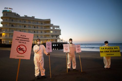 Cierre simbólico de playas en Tenerife