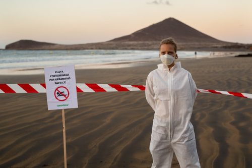 Cierre simbólico de playas en Tenerife 