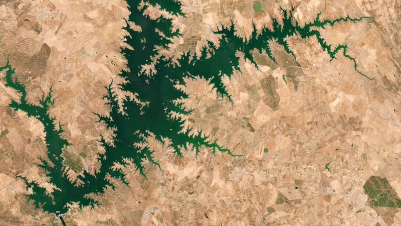 Vista parcial del embalse de Alqueva en Portugal.